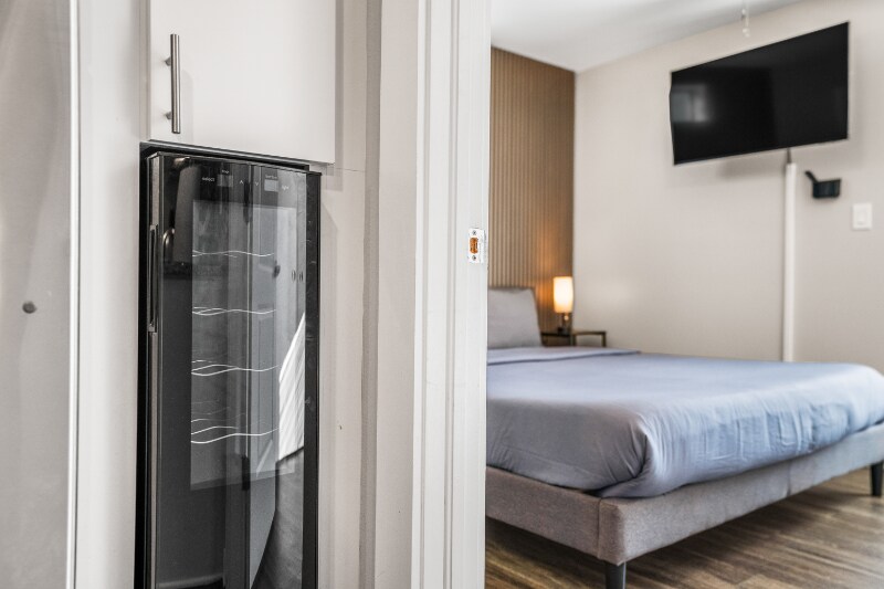 Building Photo - 202 N Fremont Ave