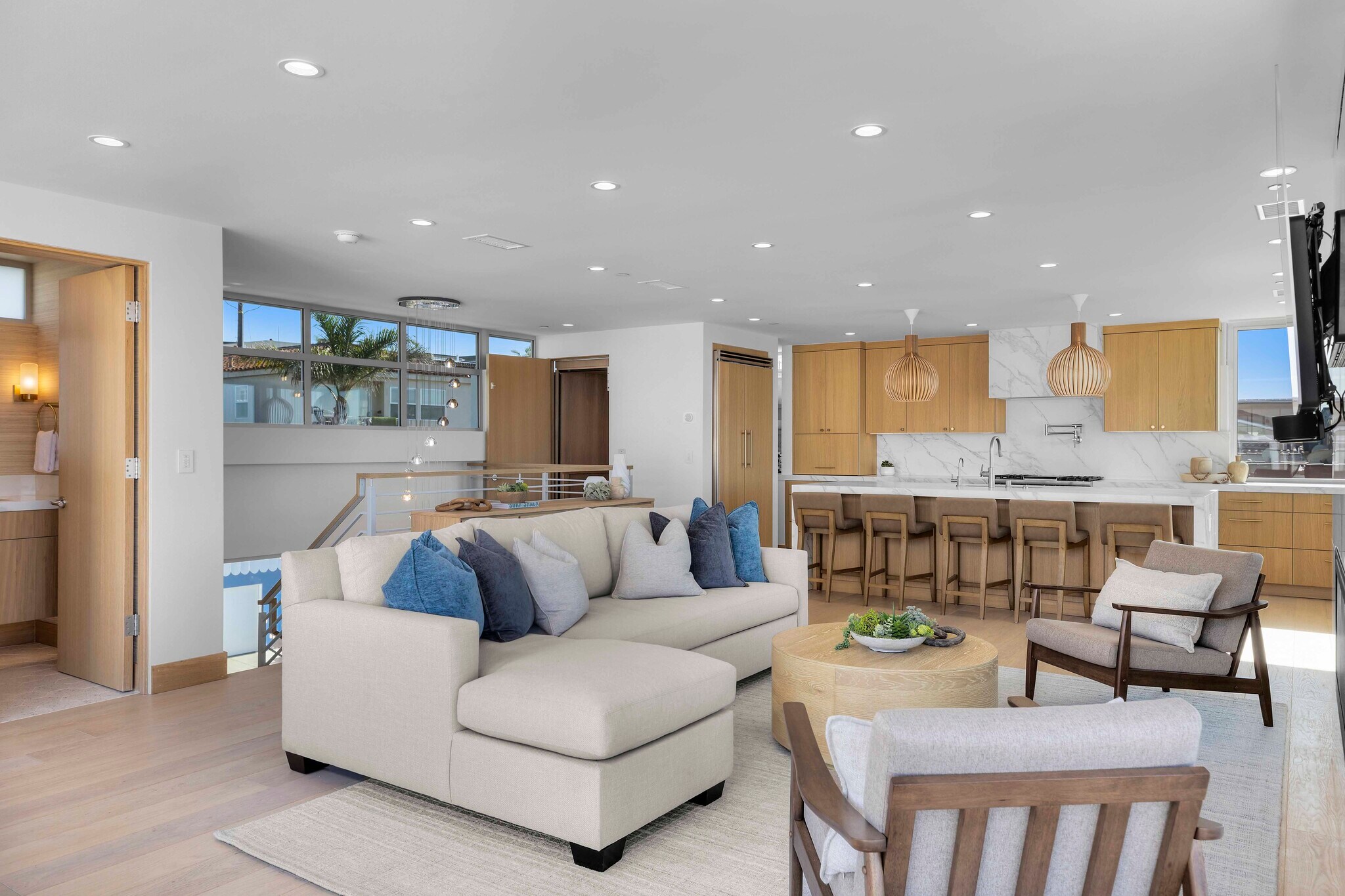 Building Photo - 2019 Highland Ave