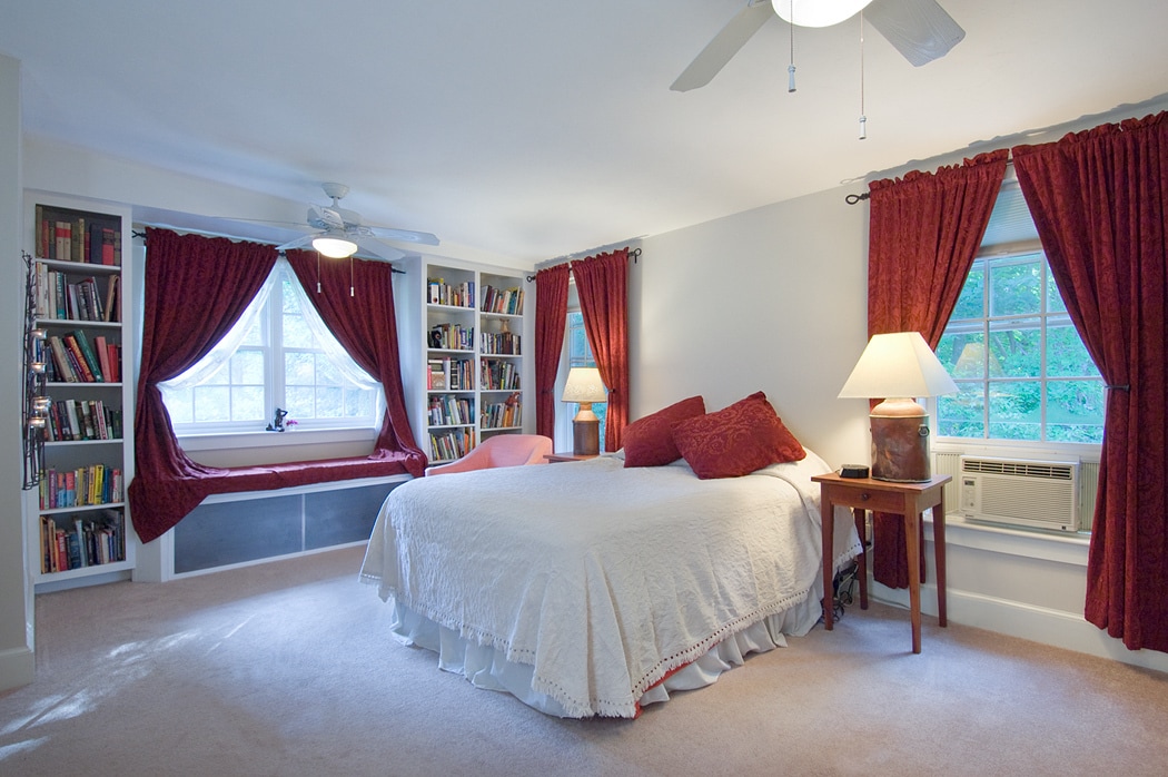 Primary bedroom - 268 West St