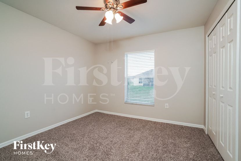 Building Photo - 5003 Barth St