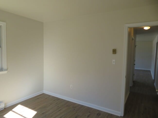 Building Photo - Petersburg