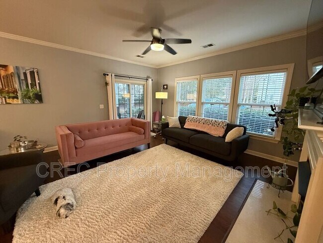 Building Photo - 1202 Grove Park Dr