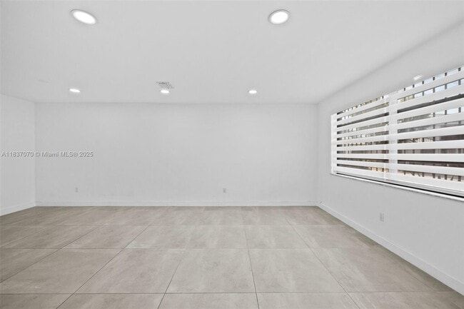 Building Photo - 10932 NW 7th St