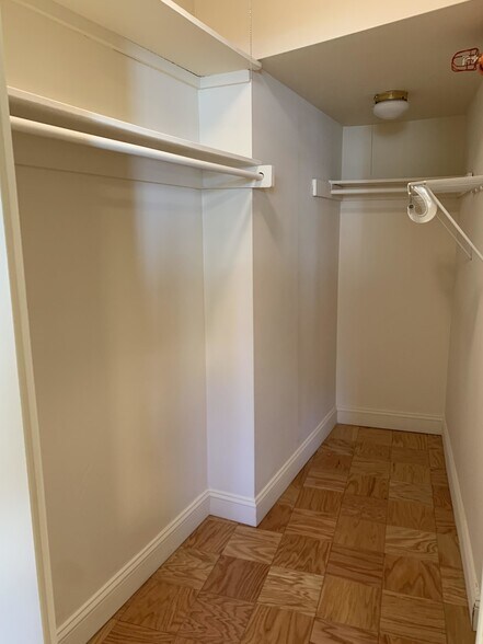 Building Photo - 101 Monmouth St