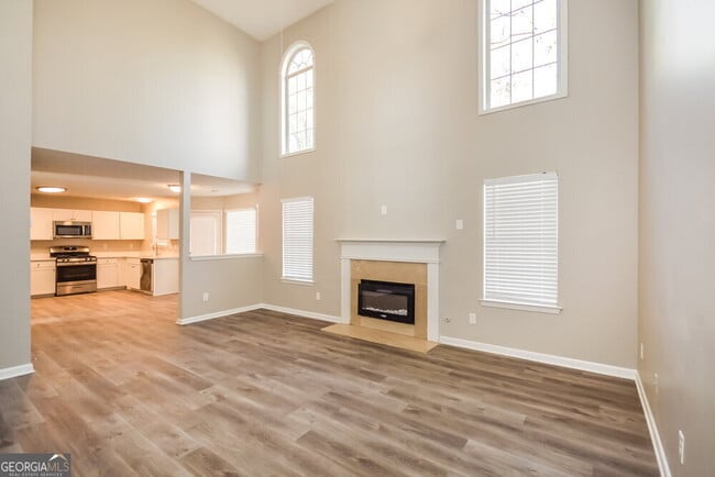 Building Photo - 5621 Winchester Pl