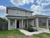 Building Photo - 1107 E Kenedy Ave