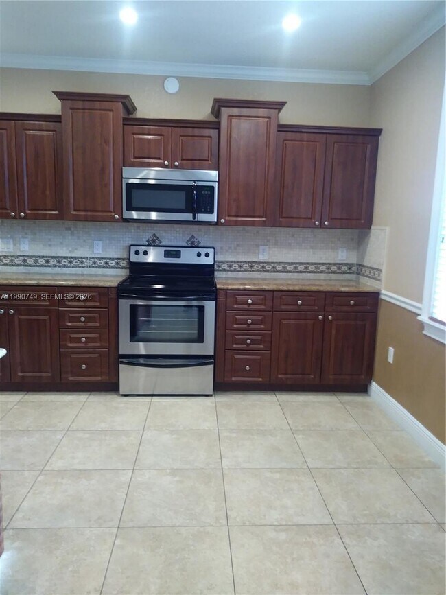 Building Photo - 13978 NW 88th Pl