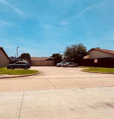 Building Photo - 2916 Pegasus Dr