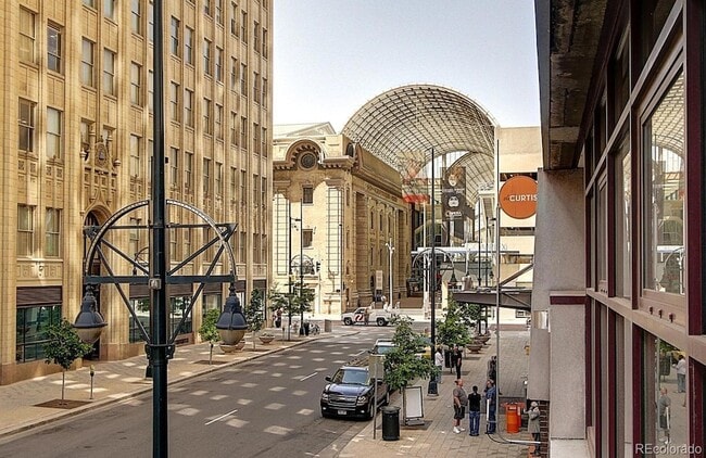 Building Photo - 1020 15th St