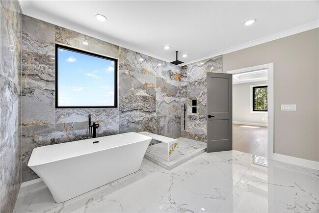 Building Photo - 83 Deer Cyn Dr