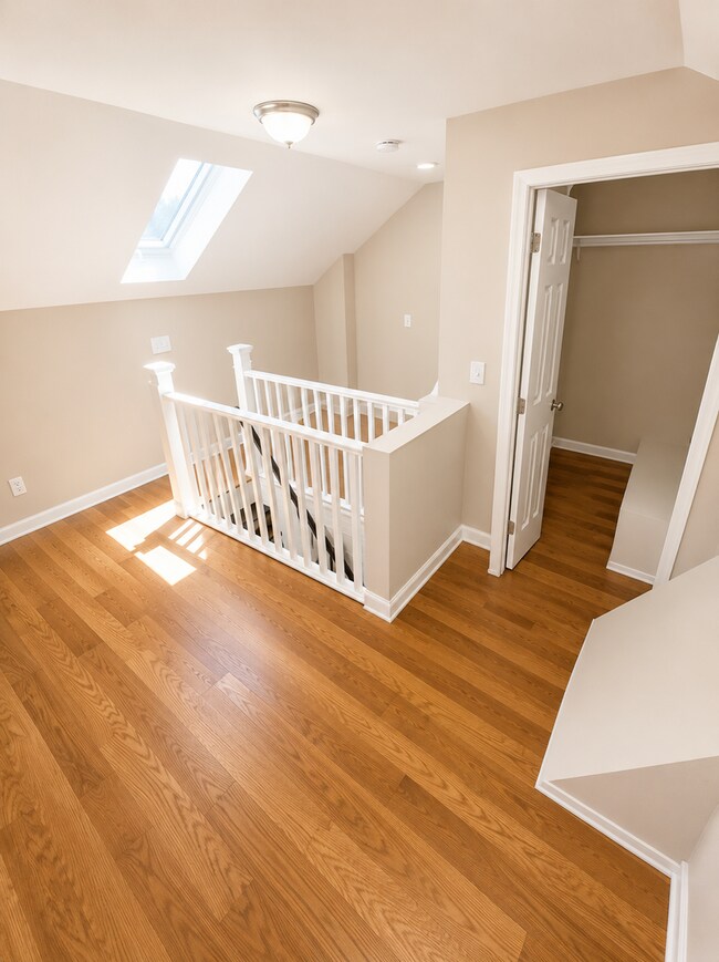 Building Photo - Stylish 2BR/2BA Townhome in Northeast Jackson | Comfort, Convenience & Low-Maintenance Living