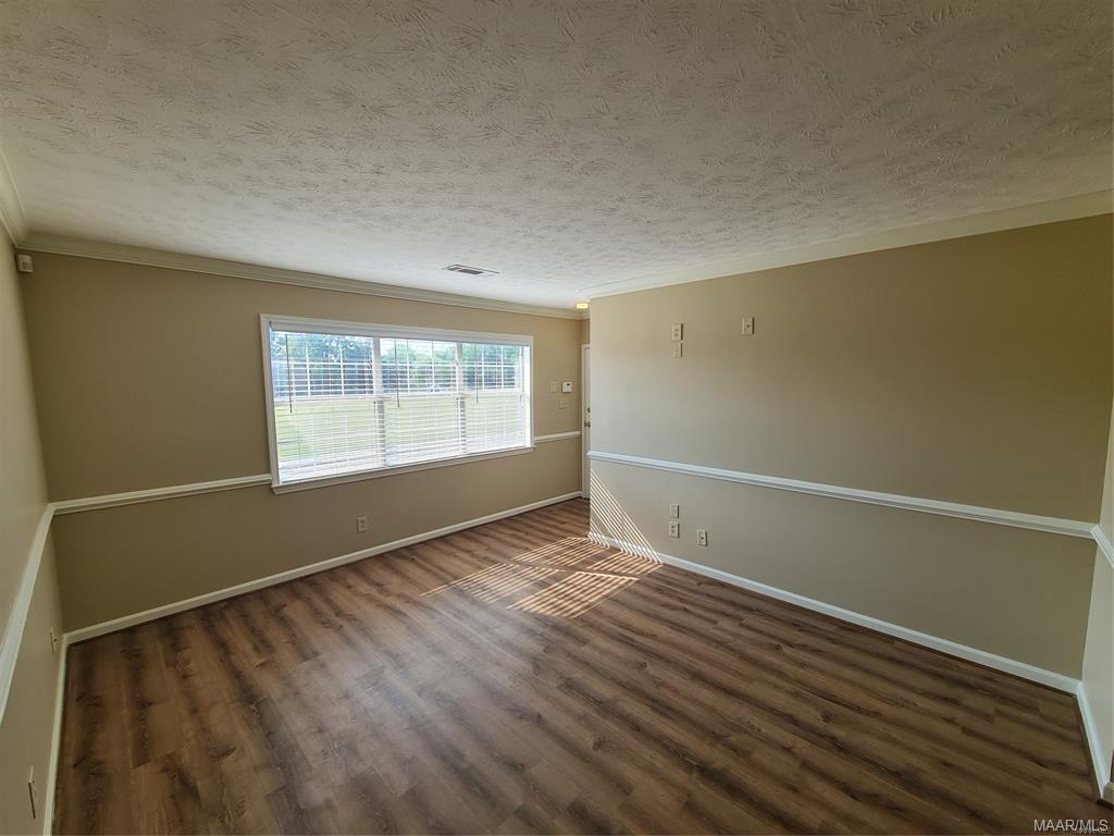 Building Photo - 3709 Le Bron Rd