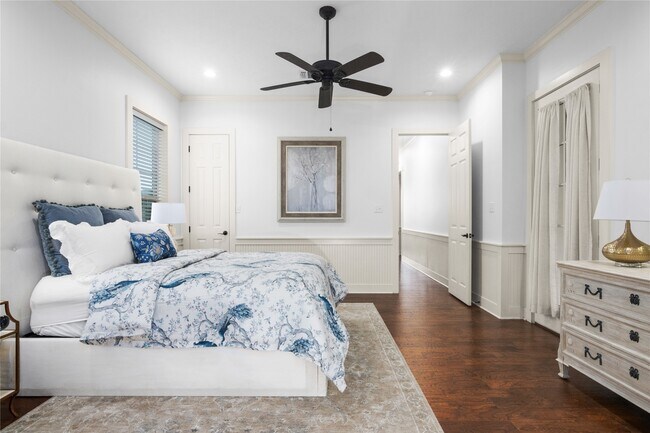 Building Photo - 6130 Homeland Ln