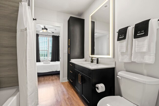 Building Photo - 2317 W Grace St