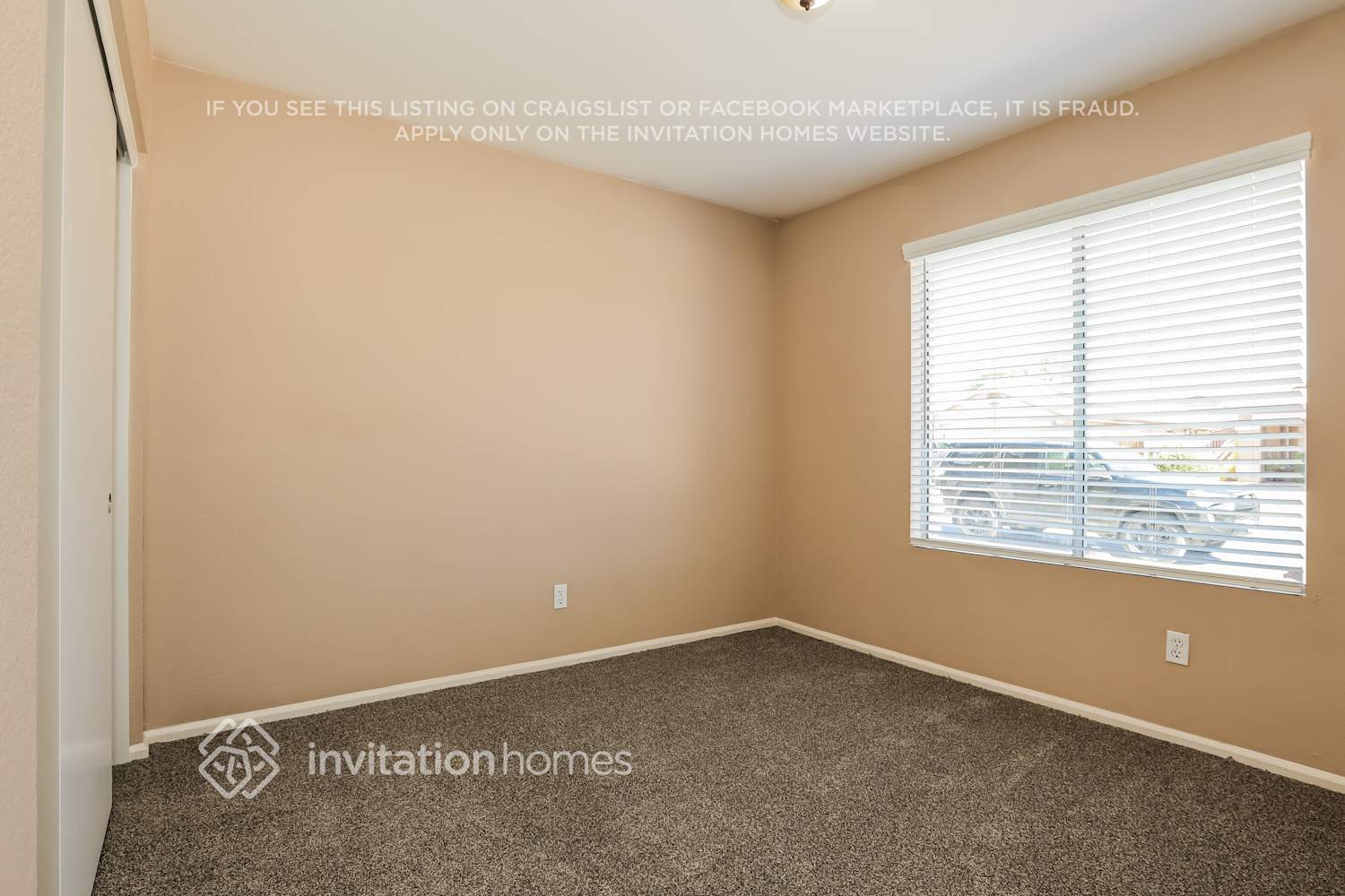 Building Photo - 2626 S 156th Ave