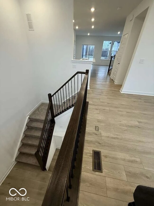 Building Photo - 4923 Gilet Dr