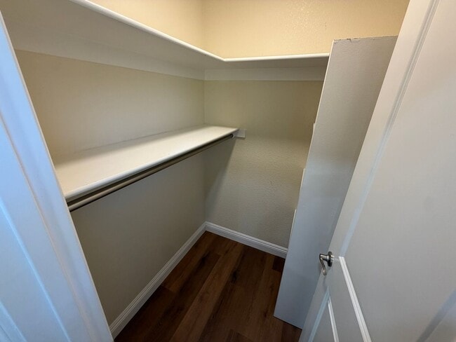 Building Photo - Cozy 2 bedroom Dual Master! Ready for move in! Rent today !