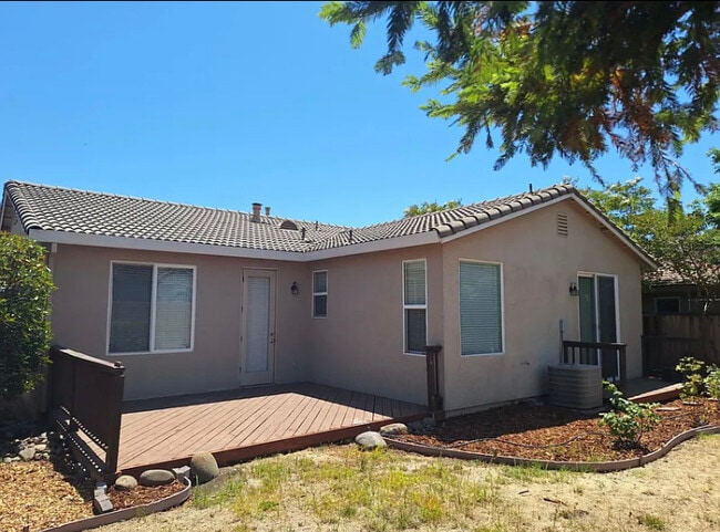 Building Photo - 7641 Rosehall Dr