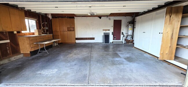 Building Photo - Fabulous Moraga 4bd+den/3ba Property with Stunning Views & Pool/Spa