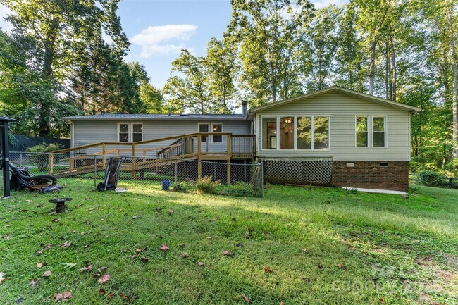Building Photo - 4301 Eagle Chase Dr