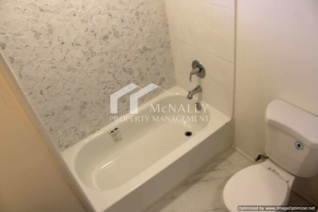 Building Photo - Newly Remodeled 3 Bedroom 2 Bathroom Home ...