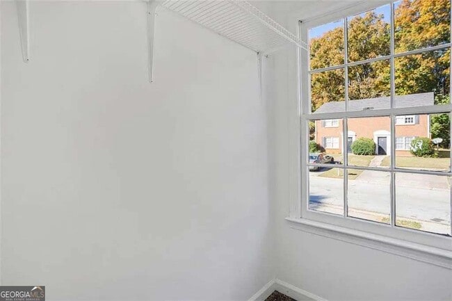 Building Photo - 5232 Ridge Forest Dr