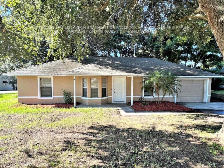 Primary Photo - 113 E Sumter St