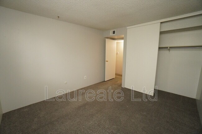 Building Photo - 4400 S Quebec St