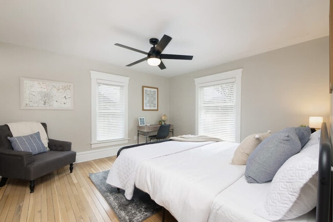 Building Photo - 713 Crosby St