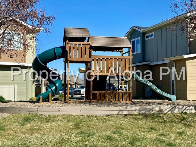 Building Photo - 3590 E Grand Forest Dr