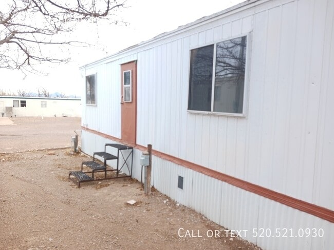 Building Photo - 841 W Sieling Loop