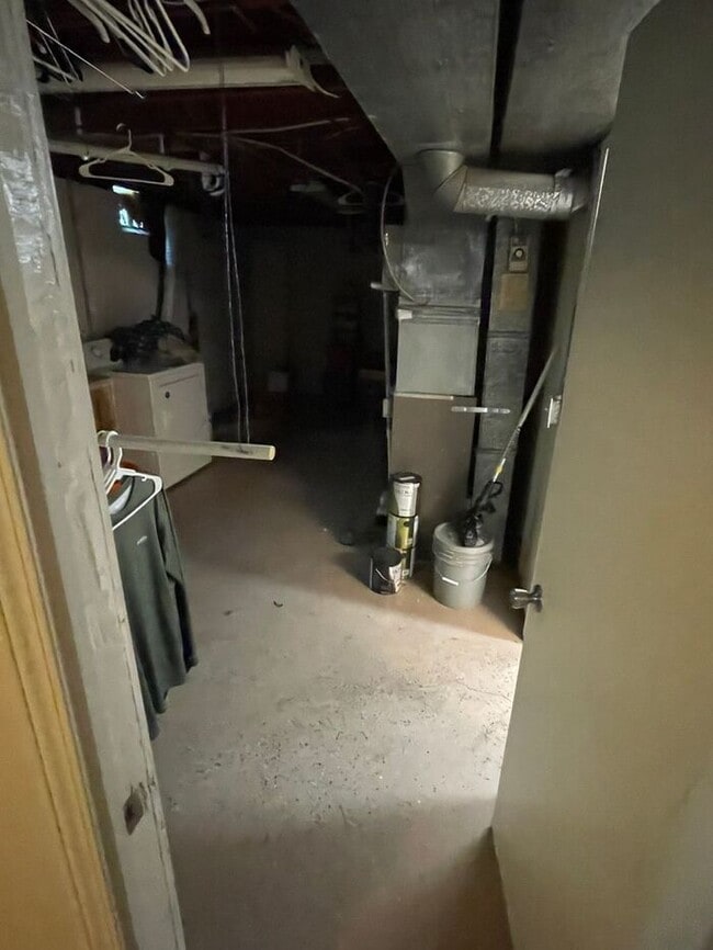 Building Photo - 2223 Humphrey St