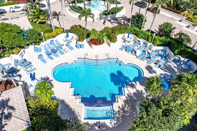 Building Photo - 3700 S Ocean Blvd