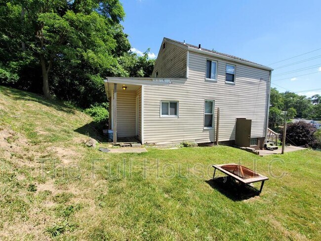 Primary Photo - 2639 Homestead Duquesne Rd