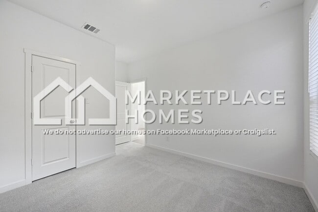 Building Photo - 1220 Ponchartrain Dr