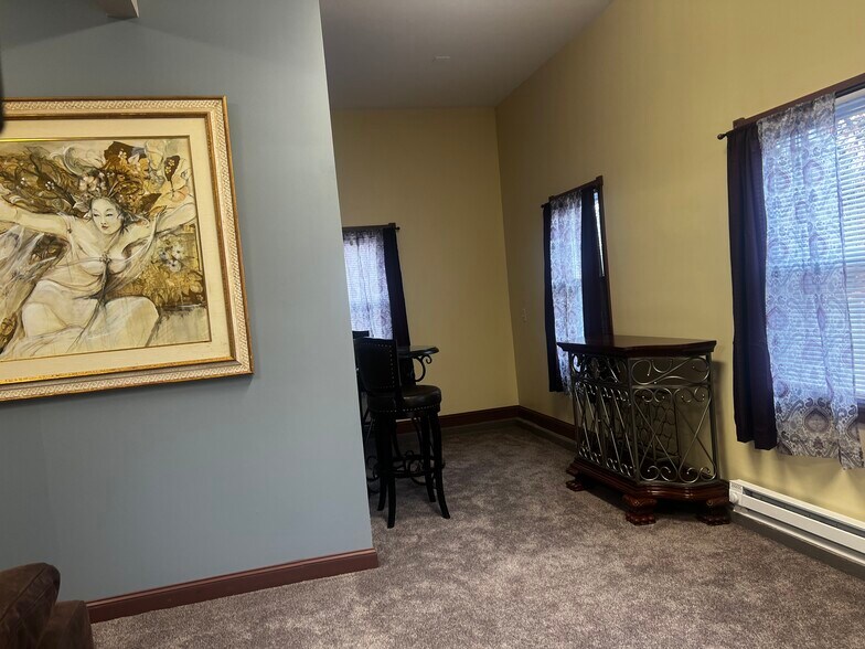 Building Photo - 18 Harmony School Rd