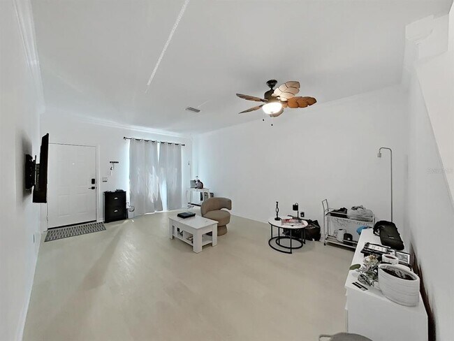 Building Photo - 18126 Paradise Point Dr