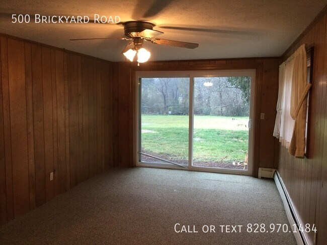 Building Photo - 500 Brickyard Rd