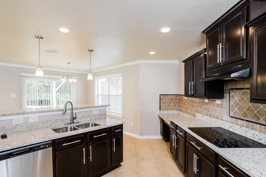 Building Photo - 13422 Solar Crest