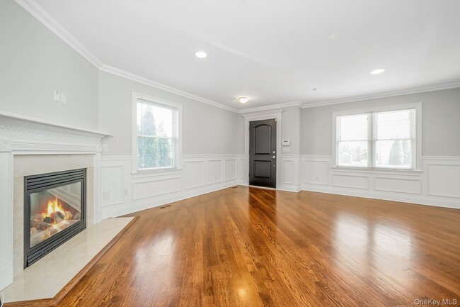 Building Photo - 85 Park Ave