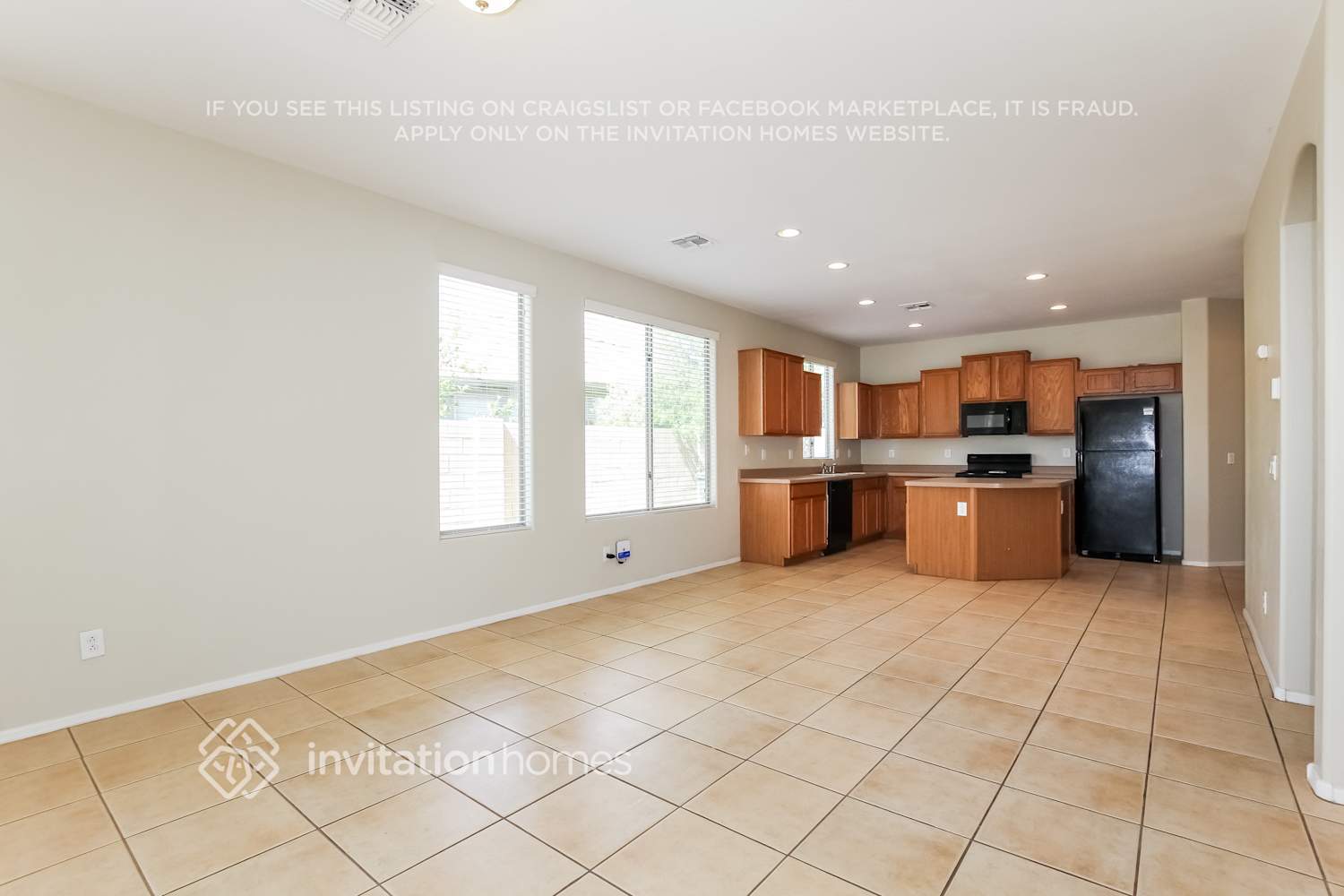 Building Photo - 10241 W Cordes Rd