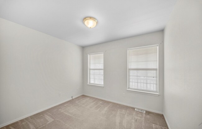 Building Photo - 312 G St SW