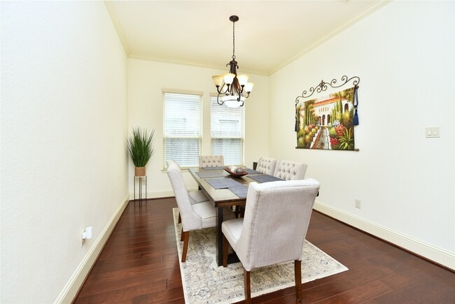 Building Photo - 13117 Stoneleigh Terrace Dr