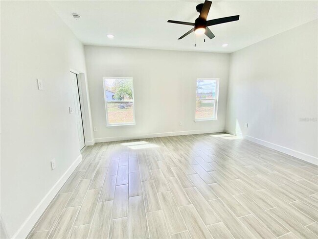 Building Photo - 10006 Massey St