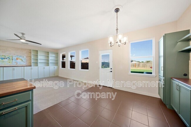 Building Photo - 12241 Cashton