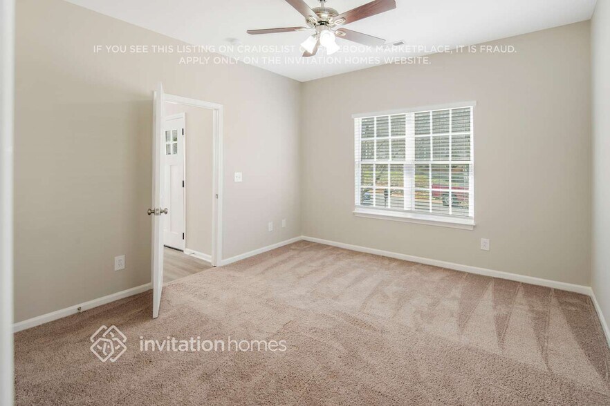 Building Photo - 3732 Bullard St