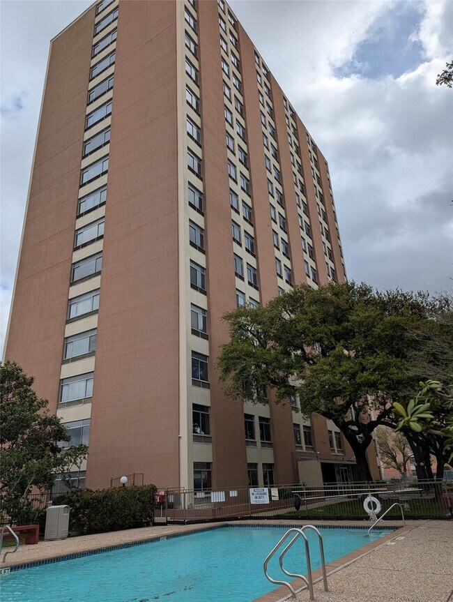 Building Photo - 7520 Hornwood Dr