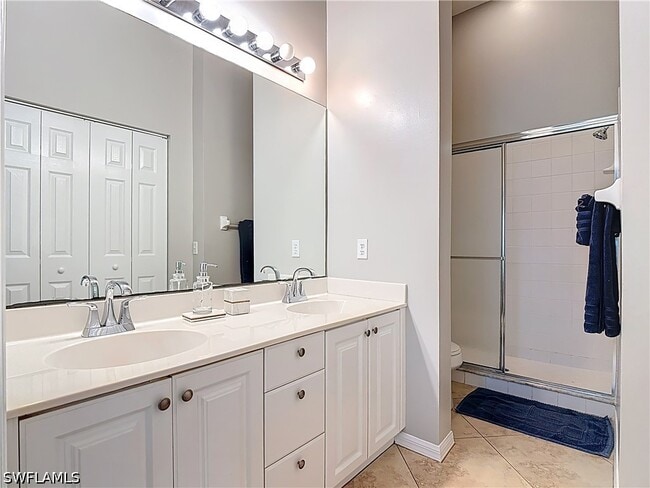 Building Photo - 4970 Deerfield Way