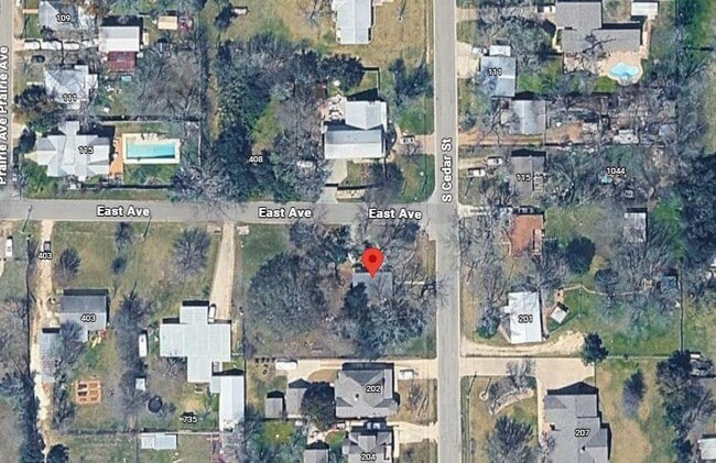 Building Photo - 200 S Cedar St