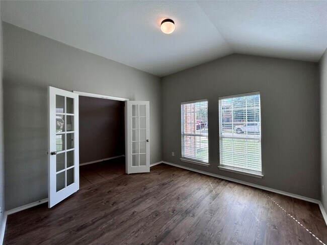 Building Photo - 2037 Rachel Ln